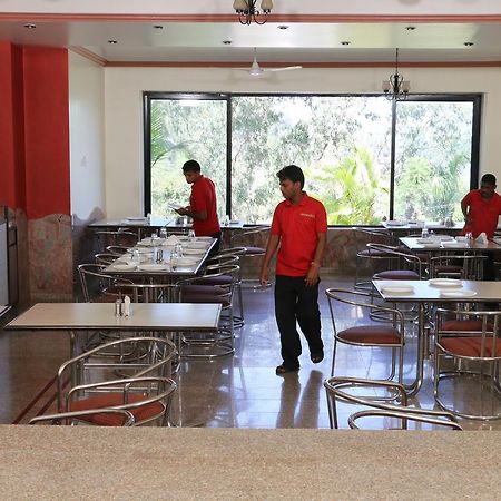 Hotel Anando , Saputara Bagian luar foto